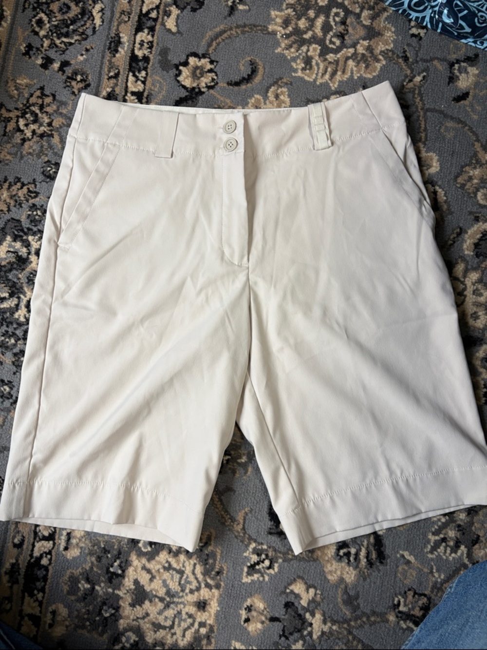 Nike dri-fit women’s golf shorts